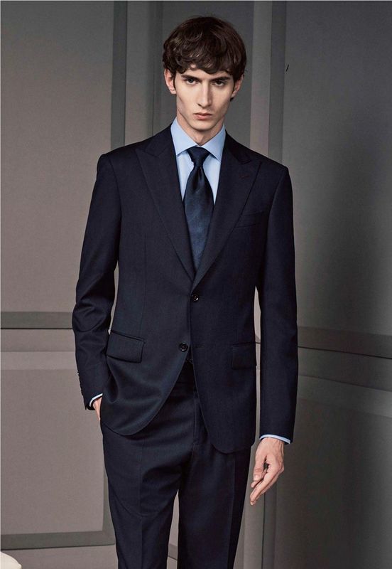 Dark Blue Wool Suit – Refined Business Style