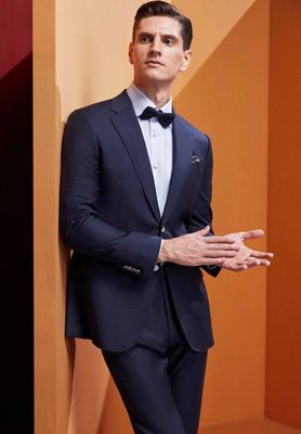 Tailored Navy Wedding Suit – Timeless Sophistication