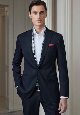 Navy Wedding Suit – Contemporary Elegance with Character