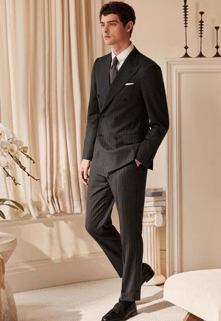 Tailored Charcoal Pinstripe Double-Breasted Suit – Timeless Power