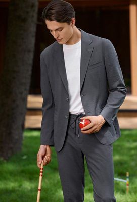 Men’s Grey Textured Suit – Lightweight and Modern Summer Style