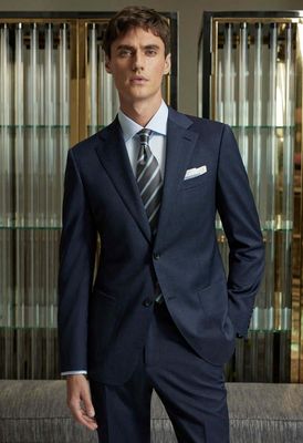 Men&#39;s Navy Wool Business Suit – Classic &amp; Refined