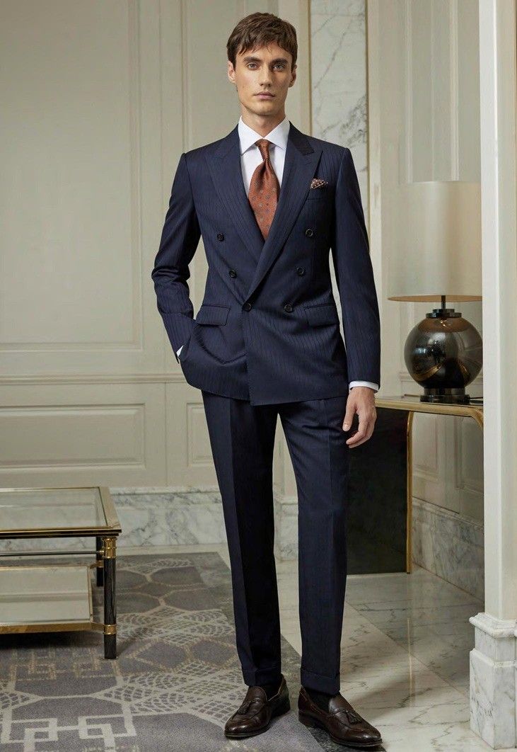 Men&#39;s Navy Double-Breasted Suit – Powerful, Elegant &amp; Timeless