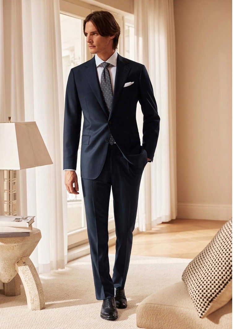 Classic Navy Wool Suit – Pure Italian Sophistication