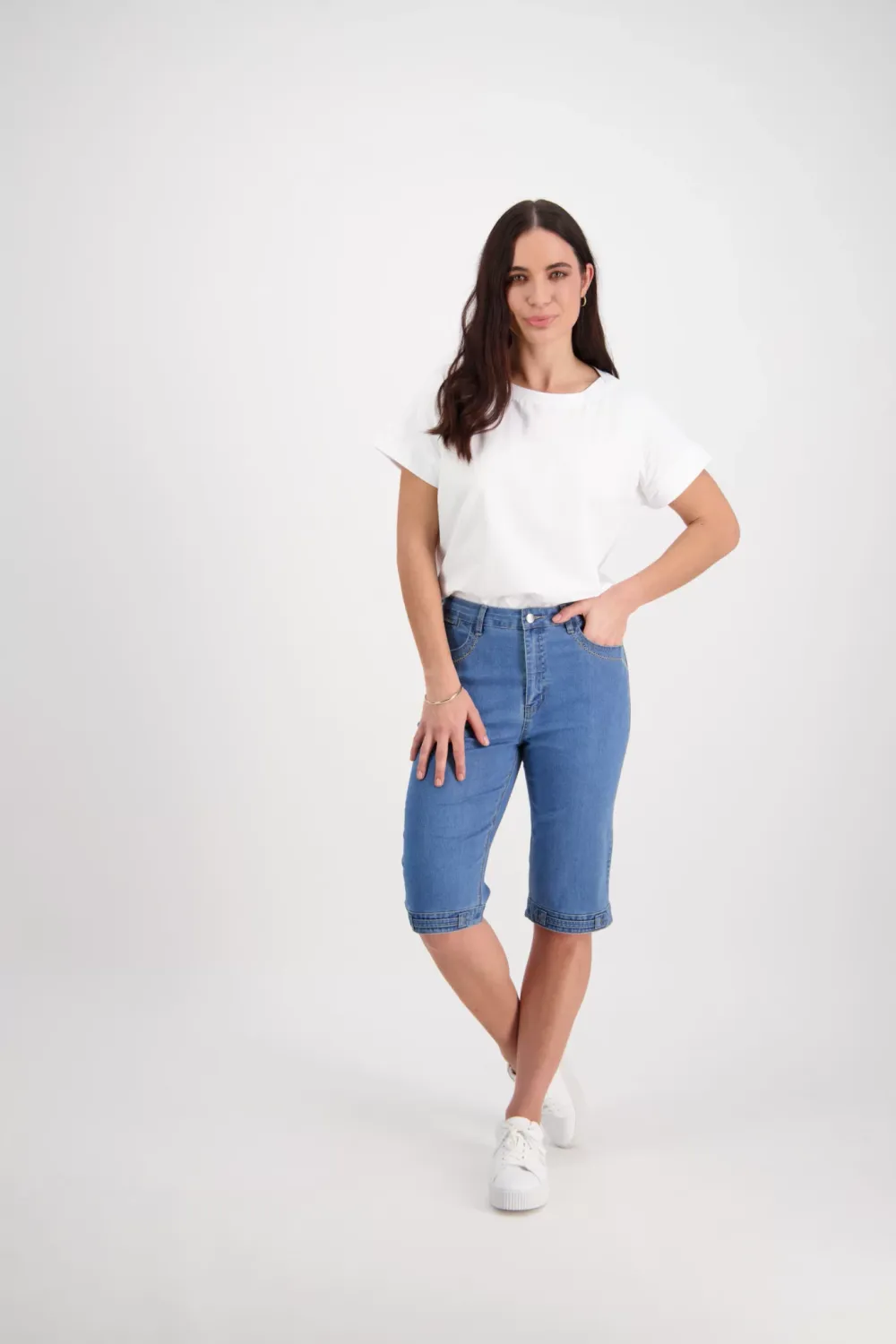 VASSALLI Straight Leg Short