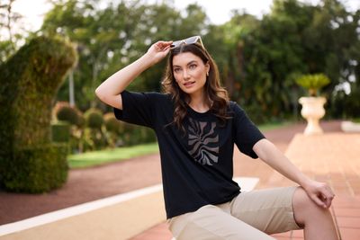 NEWPORT Noire Tee