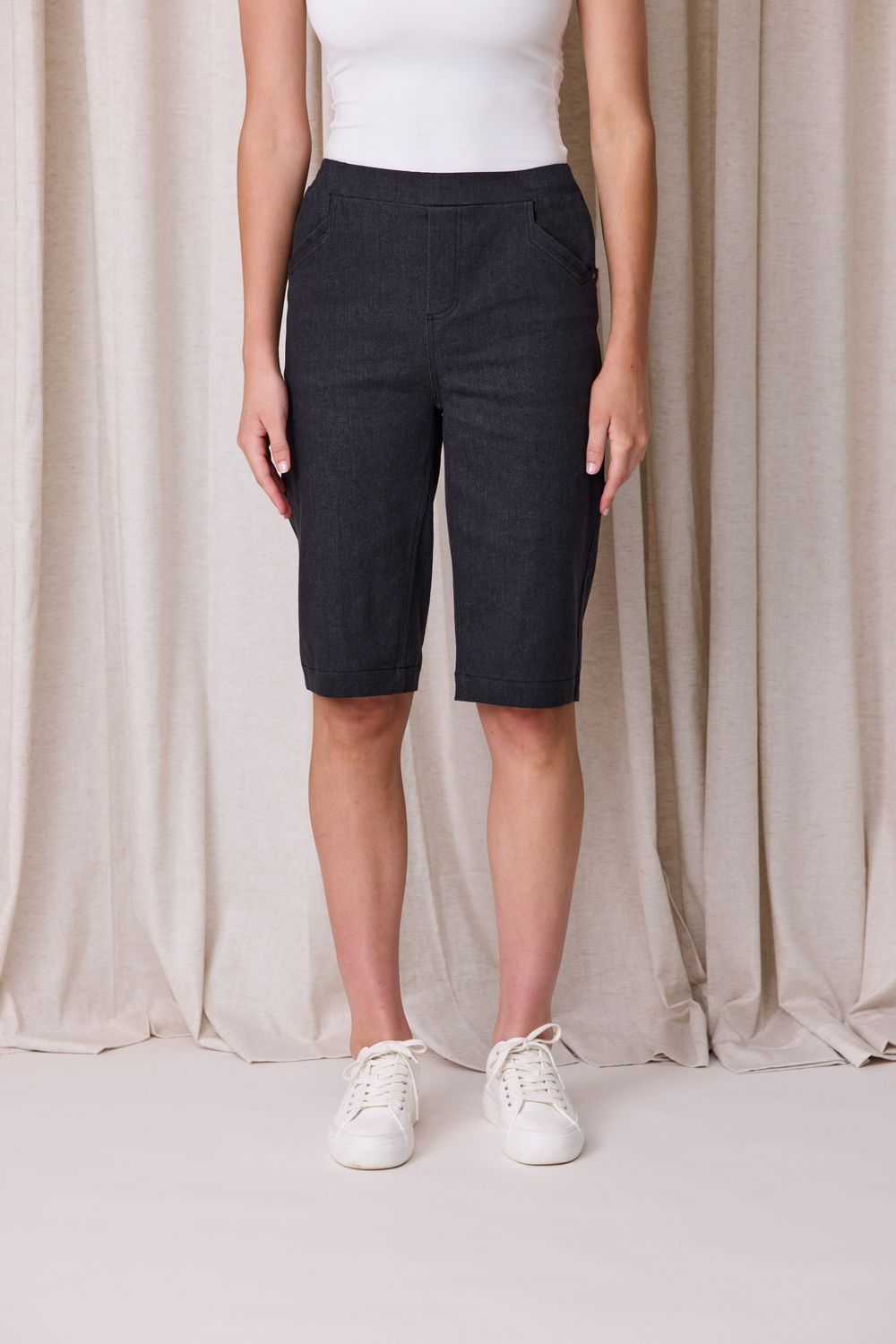 NEWPORT Lyric Pull on Short