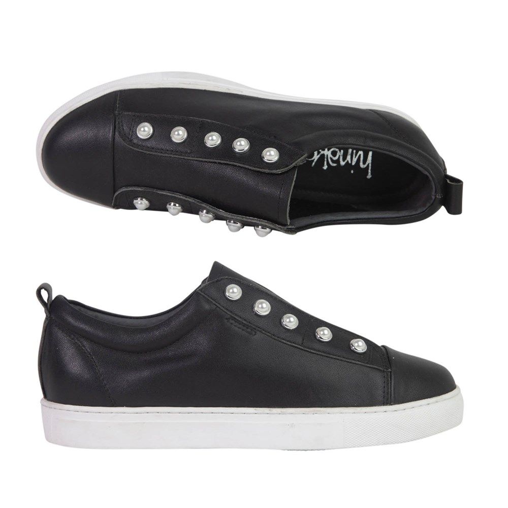 Pearl Black