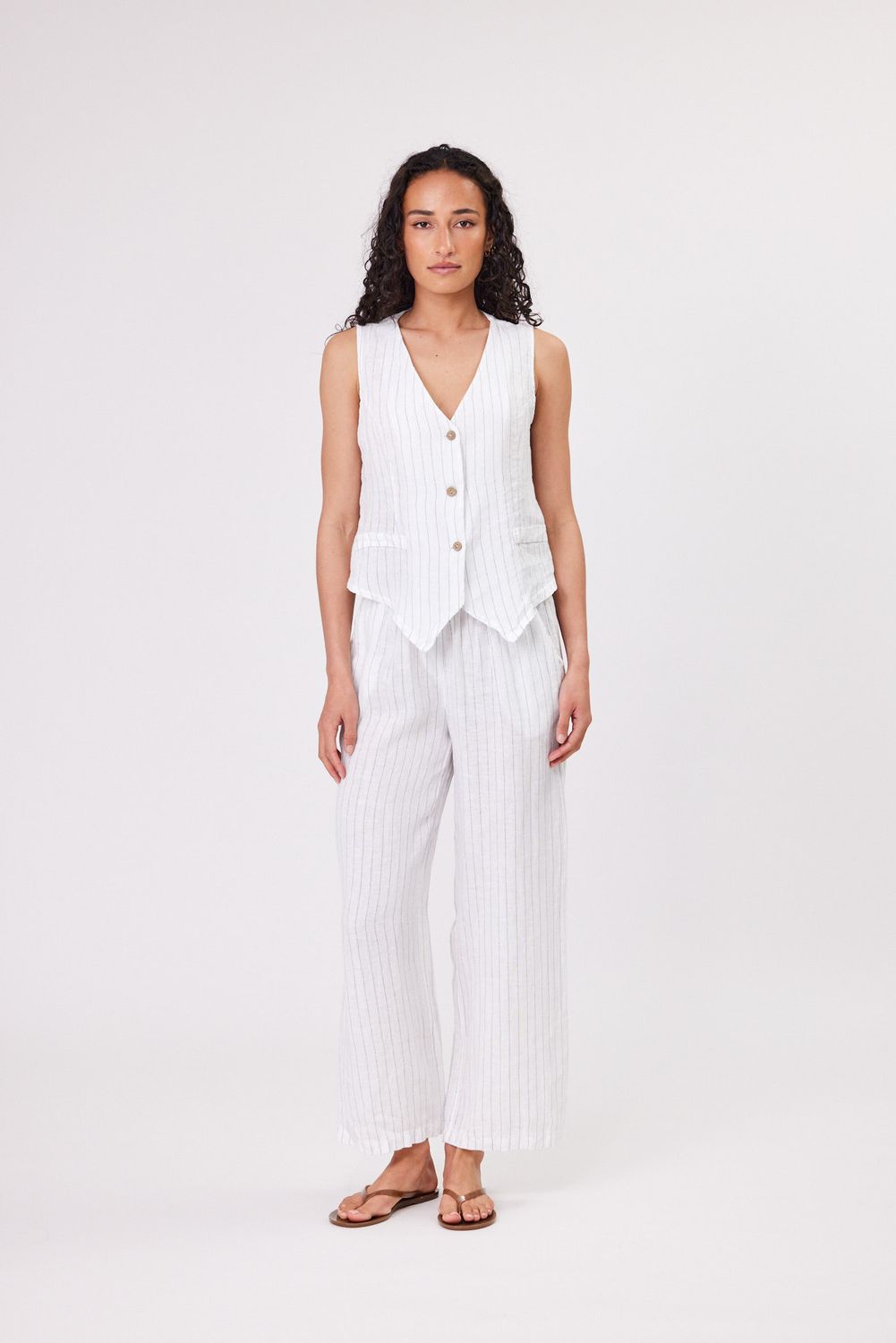 ITALIAN AFFAIR Waistcoat, Fabric: 100% Linen, Size: M, colour: White