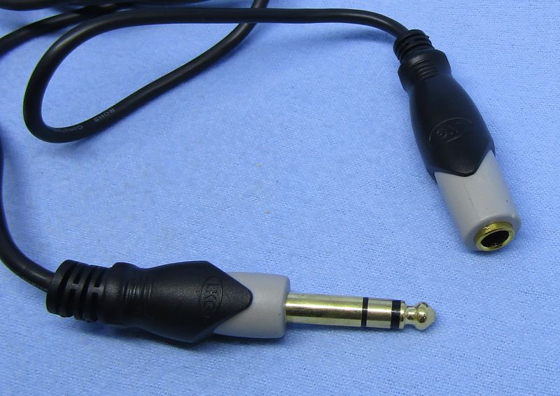 1/4&quot; Stereo Male to 1/4&quot; Stereo Female Extension Audio Cable