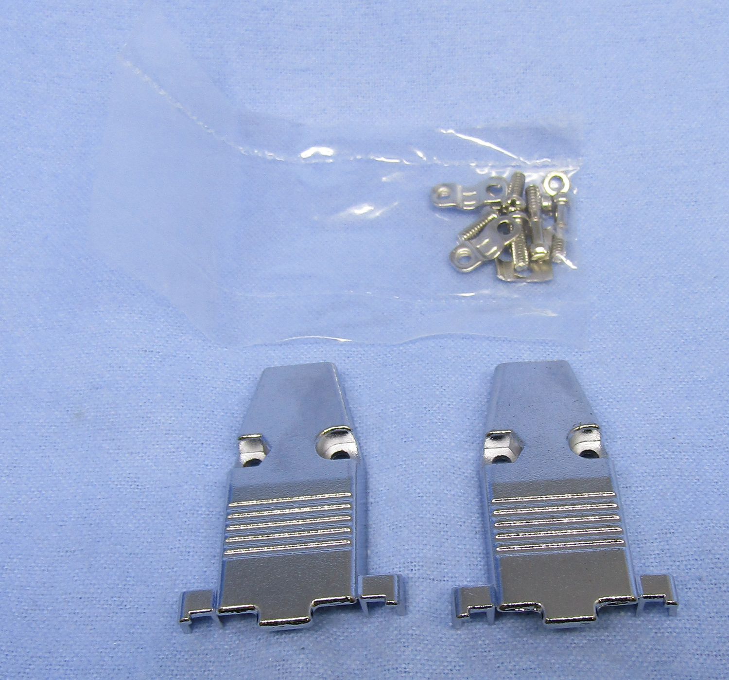 D-Subminiature Hood (Shell) for 9 Pin Connector, Die-Cast Metal