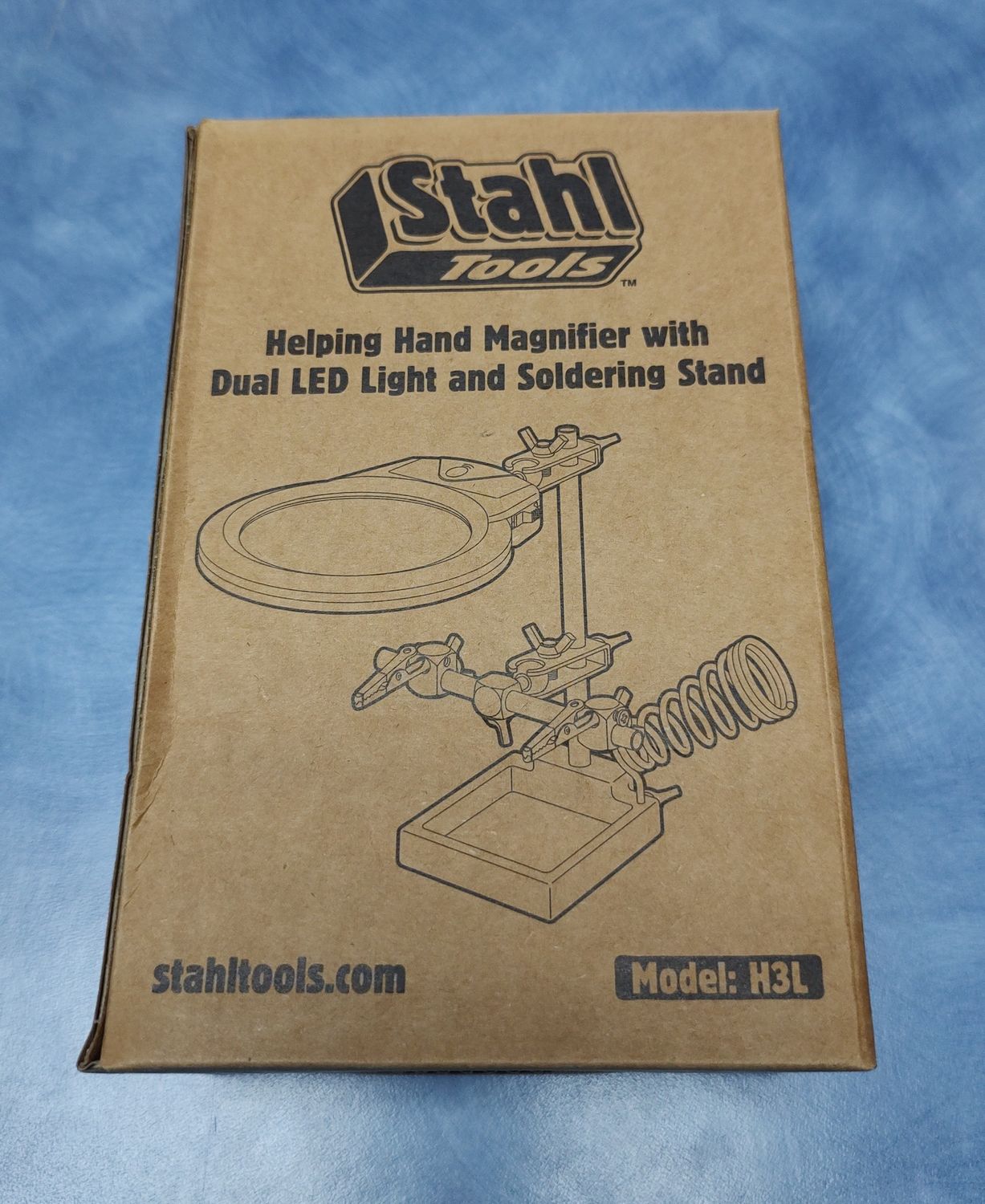 HELPING HANDS WITH ILLUMINATED LED MAGNIFIER AND SOLDERING IRON STAND