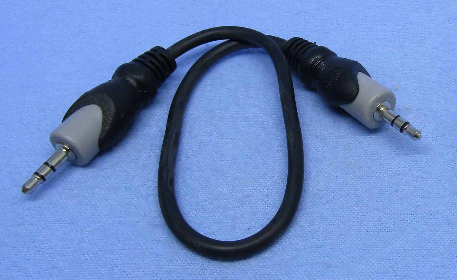 3 Ft. Shielded Audio Cable 3.5mm Stereo Plug Each End
