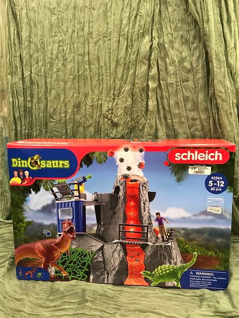 Schleich 42564 Volcano Expedition Base Camp