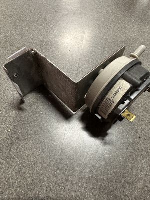 Used Universal Air Switch Model NS2-0000-03 - HK06WC069