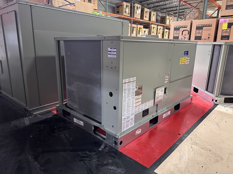 5 Ton Packaged Rooftop Unit 208/230/3 Model GBC060A3EMA0000