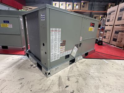 Trane 3 Ton Single Packaged Rooftop Unit 208/230/3 Model# GBC036A3EMA0000