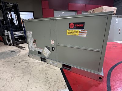 Trane 3 Ton Single Packaged Rooftop Unit 208/230/3 Model# GBC036A3EMA0000
