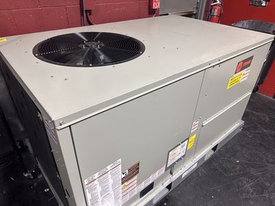 Trane 3 Ton Single Packaged Roof top Unit 208/230/3 Model# GBC036A3EMB000