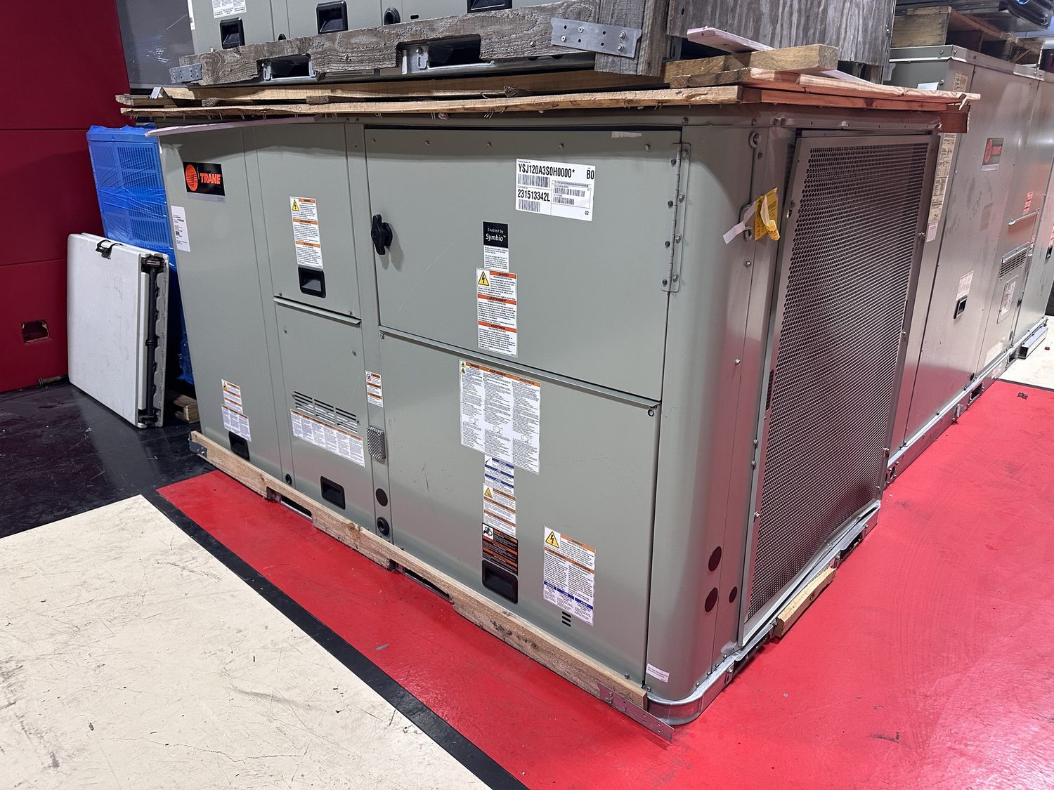 Trane 10 Ton Single Packaged Roof top Unit 208/230/3 Model# YSJ120A3S0H0000