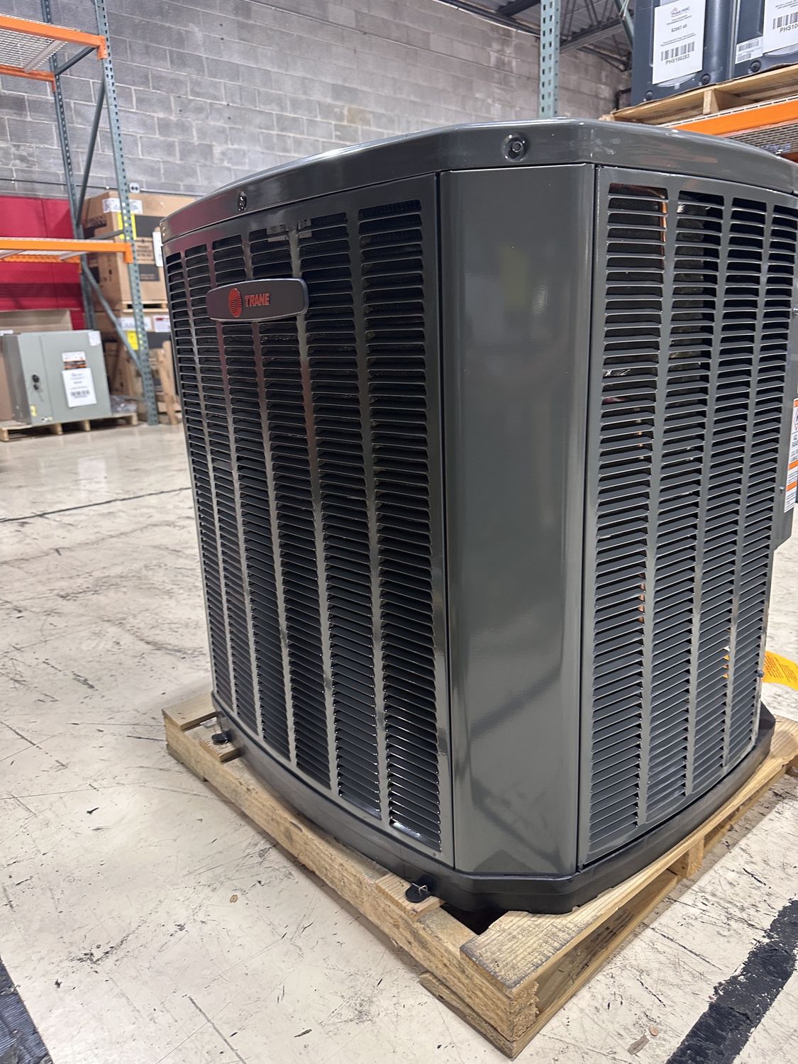 Trane 2 Ton 15 Seer R454 AC Condenser Model# 5TTR5024A1000