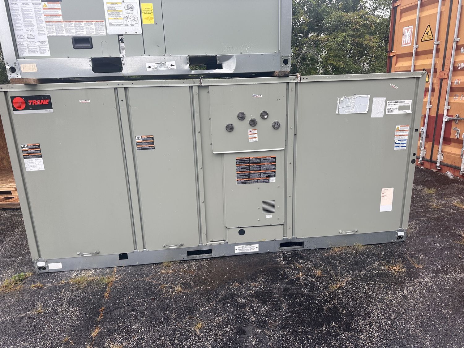 New Trane 15 Ton Single Packaged unit Natrual Gas Heat R410A AC 208/460/60HZ/3PH Model# YSH180G4RHC
