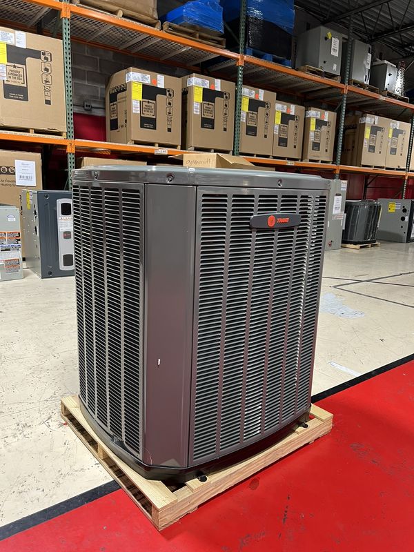 American Standard  3.5 Ton 13 Seer R454B AC Condenser Model# 5TTR3042A1000