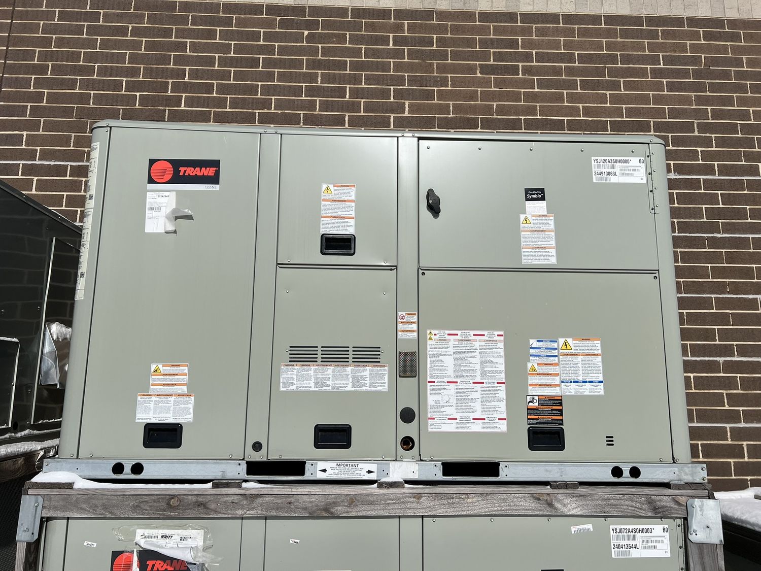 Trane 10 Ton Packaged Unit 208-230V/60/3-Phase R410A Model# YSJ120A3S0H000