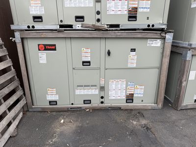 Trane 7.5 Ton Packaged Unit 460V/60/3-Phase R410A Model# YSJ090A4S0H0003