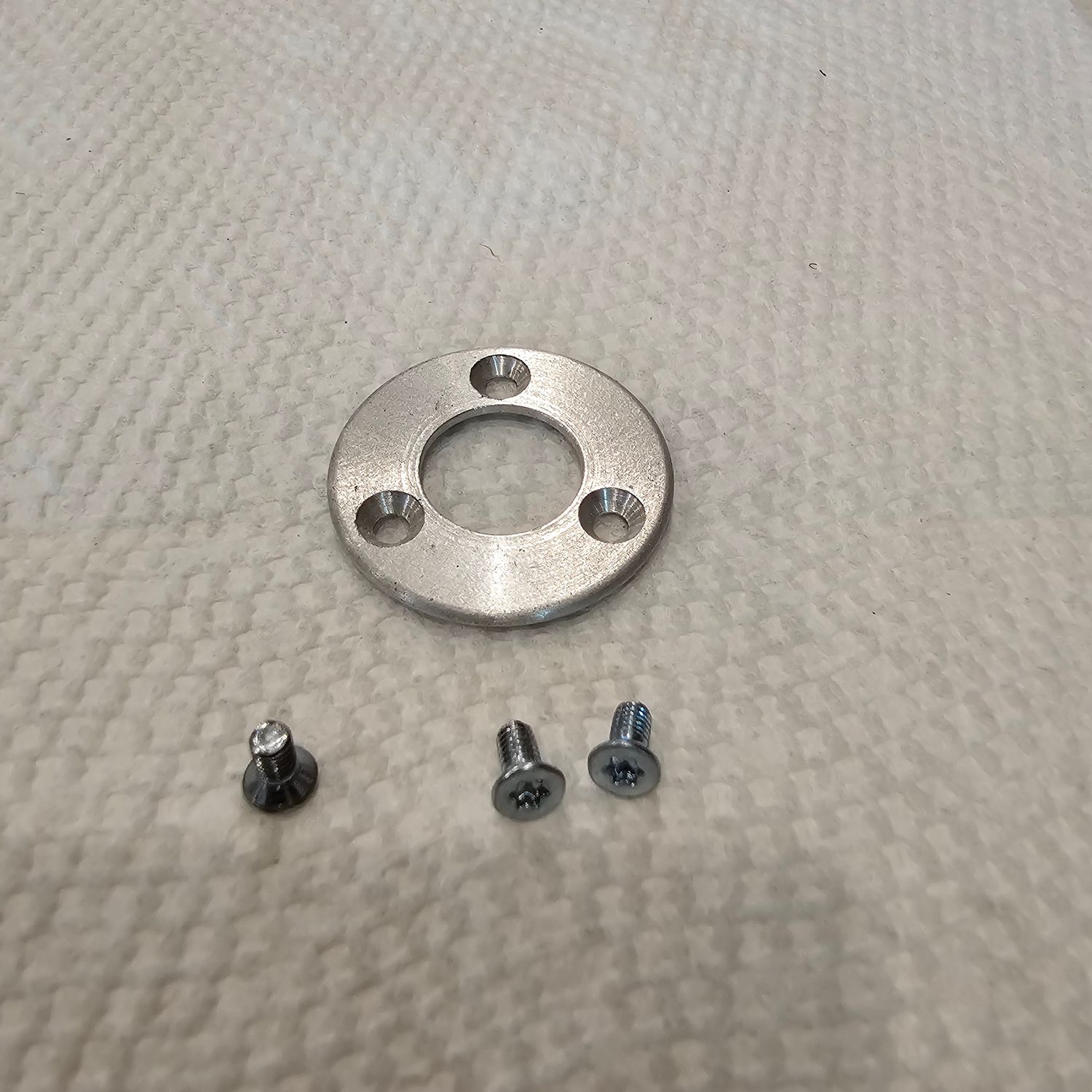 Crankpin Lock Plate w/screws 180