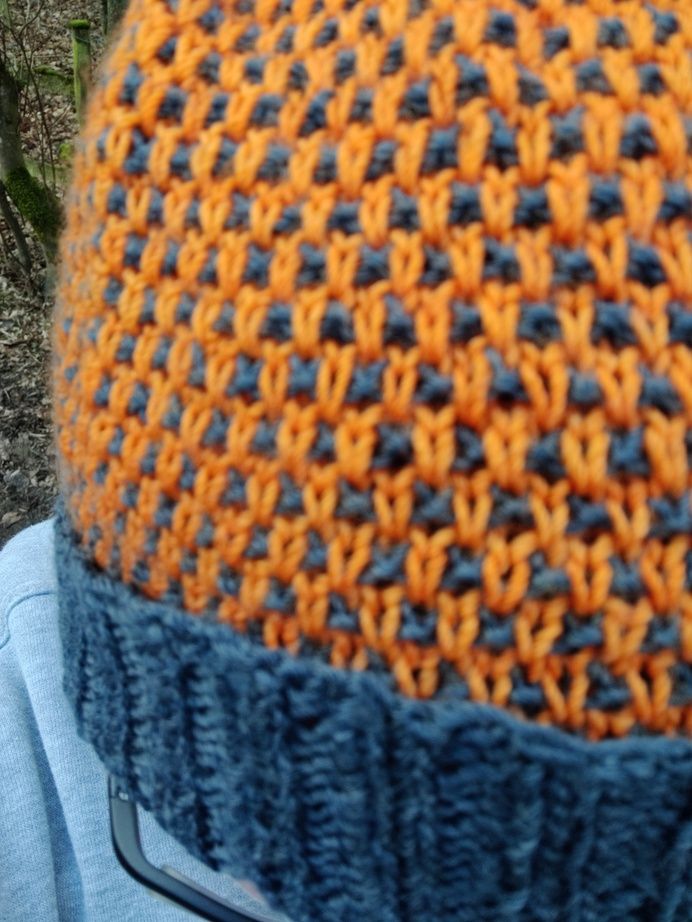 A close up of the hat pattern.