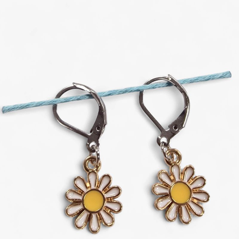 Handmade Stitch Markers - Daisies