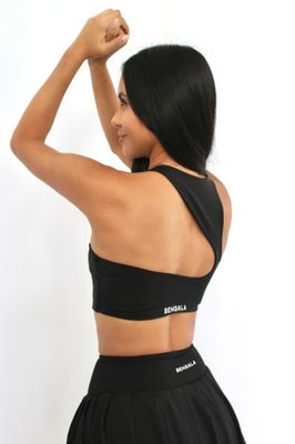 REFINE - Essential Asymmetric Top - Black - Medium