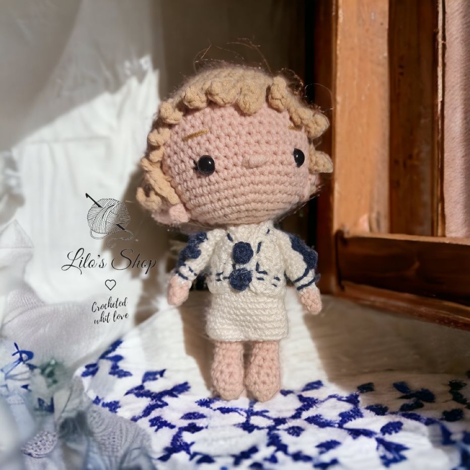 Taylor swift doll