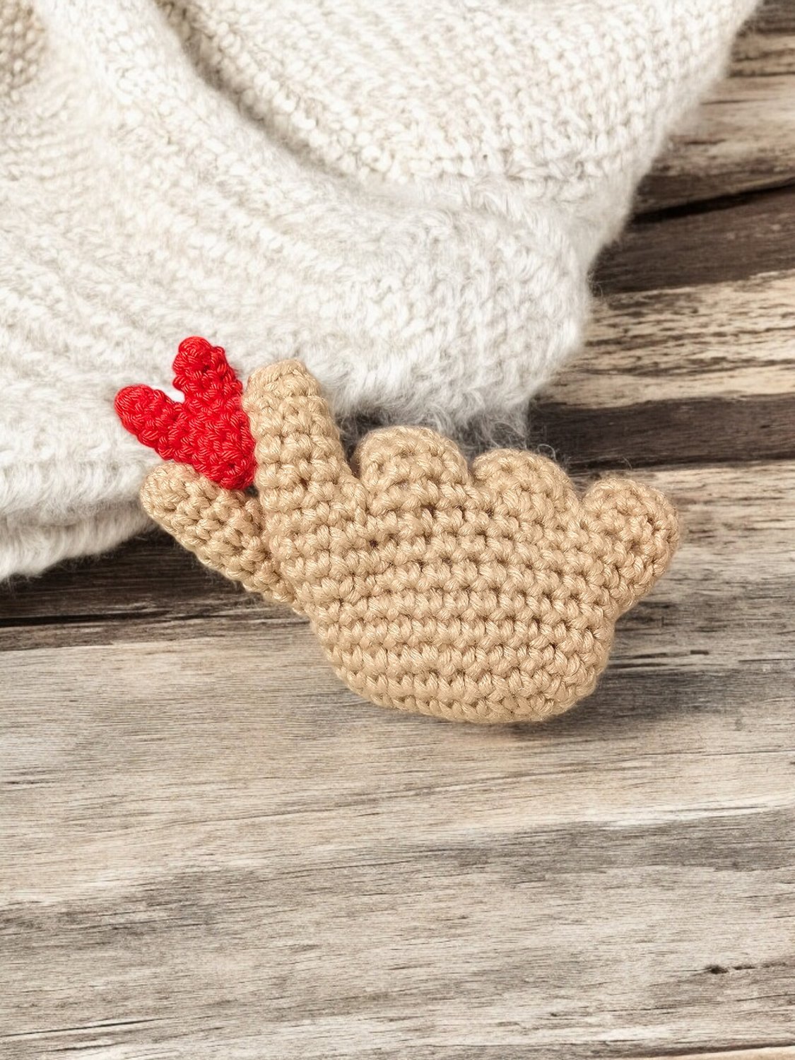 ​The K-pop finger heart key chain