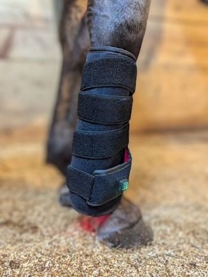 &quot;IllumiBoot&quot; - Red / Near-Infrared Light Therapy Leg Wrap for Horses