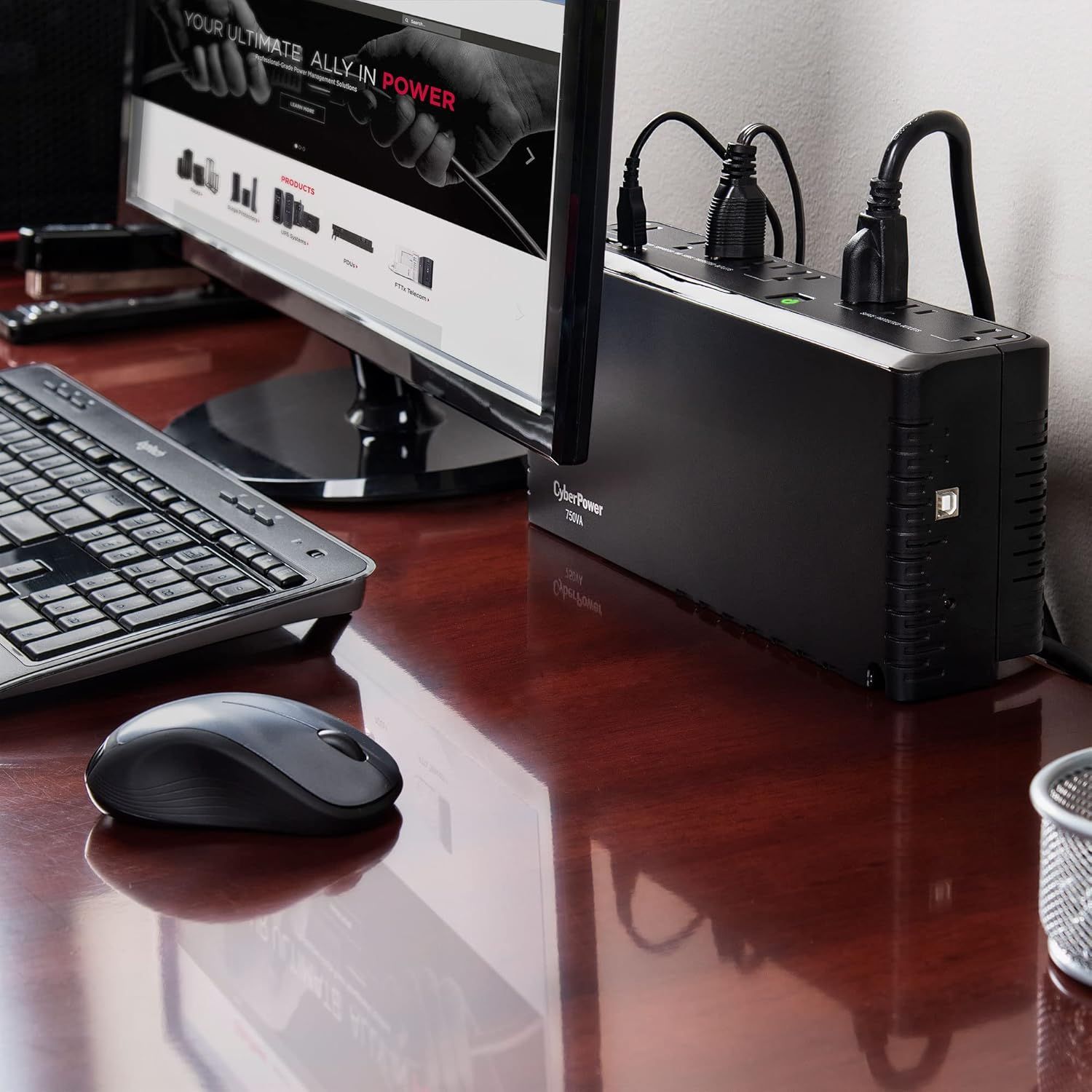 CyberPower SL700U - Standby Series - UPS - 370 Watt - 700 VA