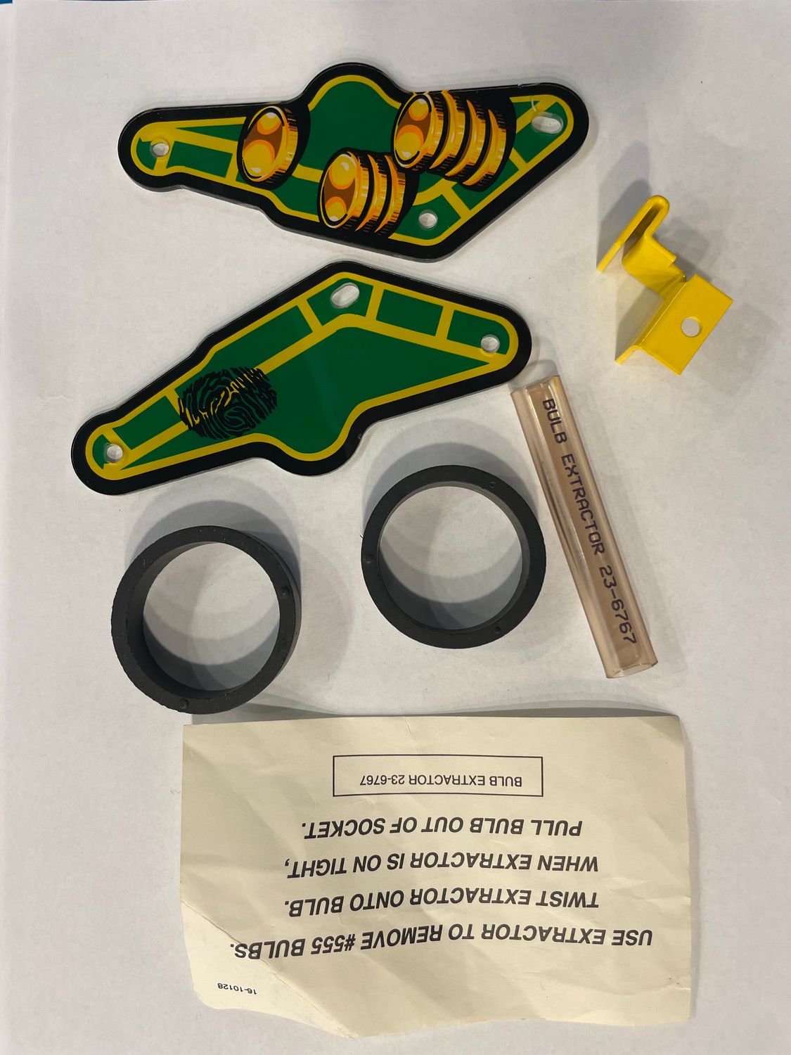 Who Dunnit Bally Original Pinball Machine Slingshot Plastic Set Left And Right, 2 Rubbers, Bulb Extractor,&amp; extra piece
