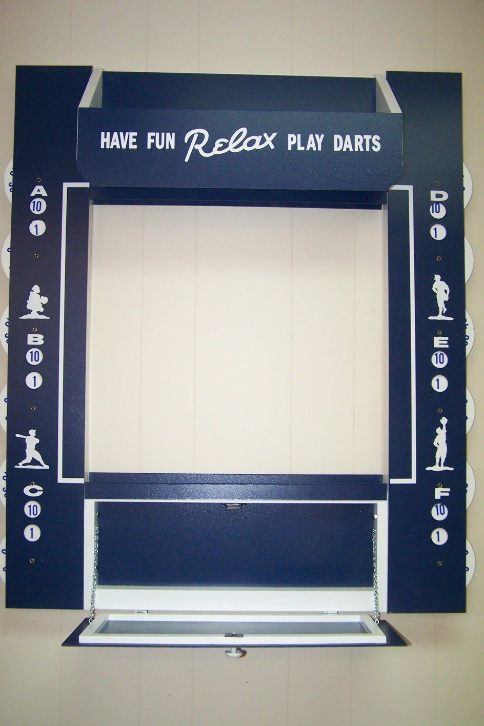 102 Prodart Dartboard Surround Navy &amp; White Score Keeper
