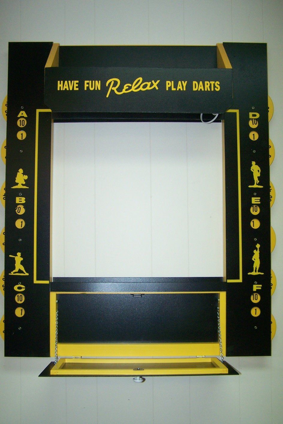 109 Prodart Black &amp; Yellow Surround Prodart