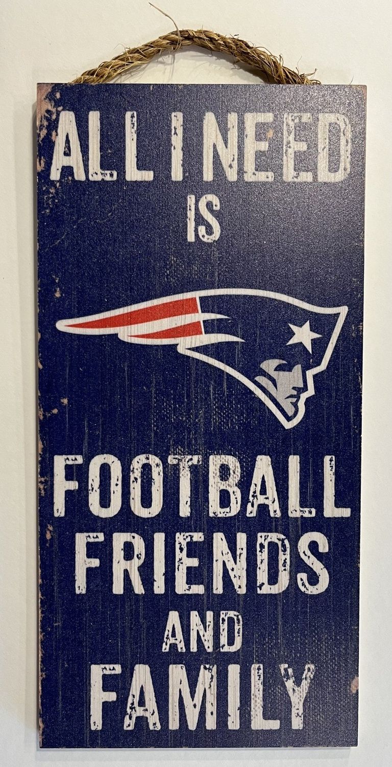 Patriots Football Family &amp; Friends Sign 738