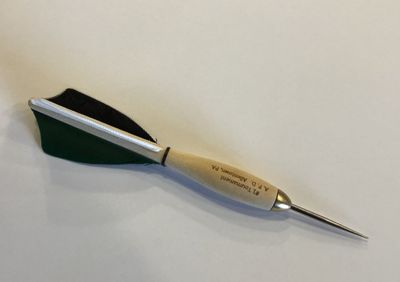 American Pro Dart APD Apex Style Darts Green, Black &amp; White 12 pack No.1