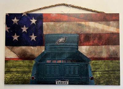 2072 - Patriotic Retro Truck - Philadelphia Eagles