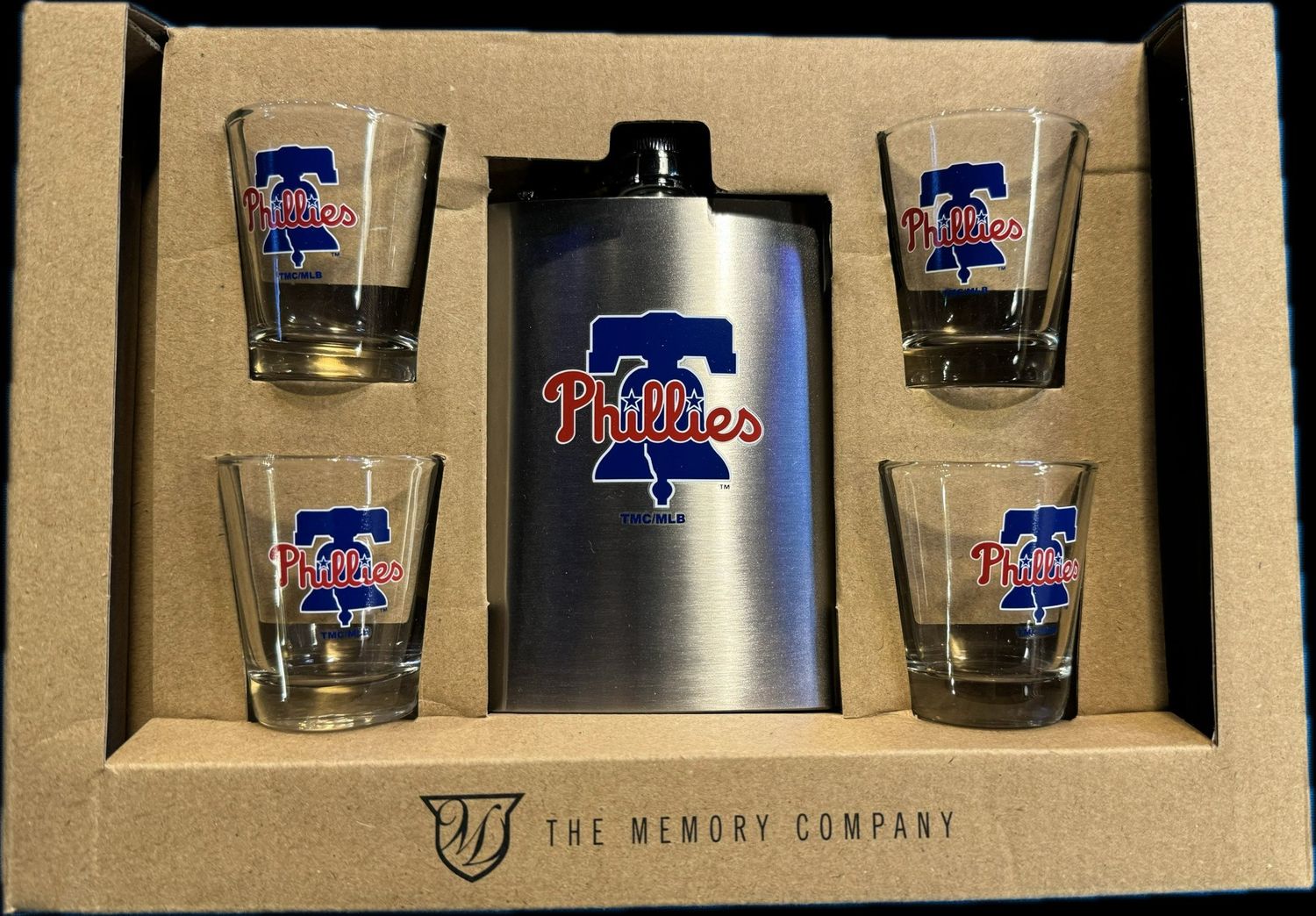 Phillies Flask &amp; Shot Glass Set