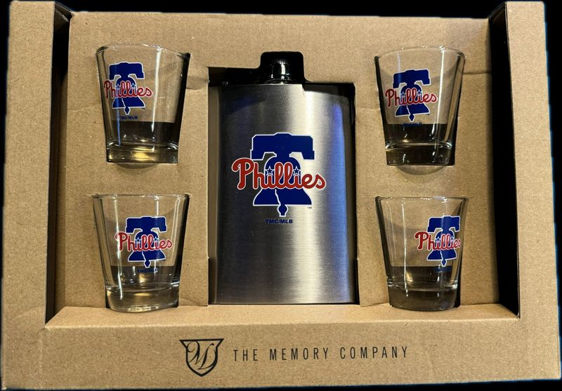 Phillies Flask &amp; Shot Glass Set