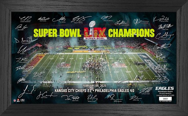 PHILADELPHIA EAGLES SUPER BOWL LIX CHAMPIONS SIGNATURE GRIDIRON FRAMED PICTURE 12&quot; X 20&quot;