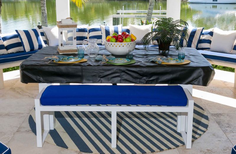 Oasis Outdoor Pool Table