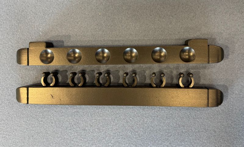 CR600 Black 6-Cue Deluxe Cue Rack w/ Bridge