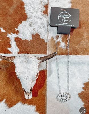 Cream Concho Pendant Necklace