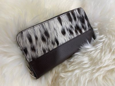 Cowhide Wallet, Leather Colour: Black, Style: Single Zip